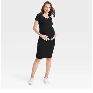 Short Sleeve Essential T-Shirt Maternity Dress